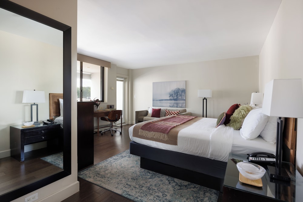 The Andrew Hotel — Hotel rooms in Great Neck, New York State