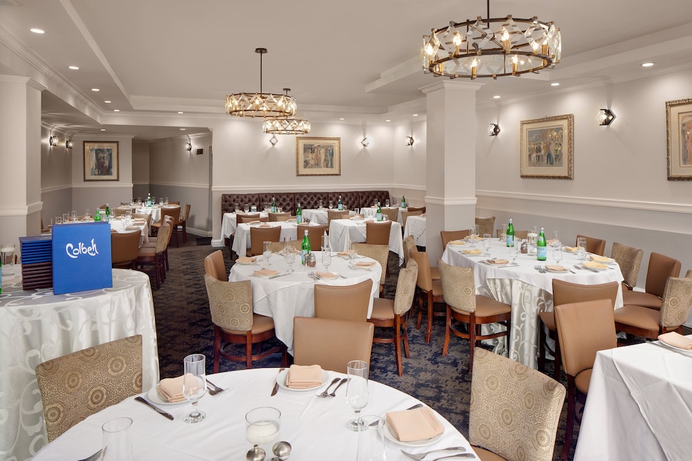 The Andrew Hotel — Restaurant & bars in Great Neck, New York State