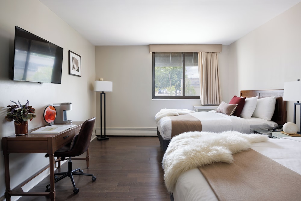 The Andrew Hotel — Hotel rooms in Great Neck, New York State