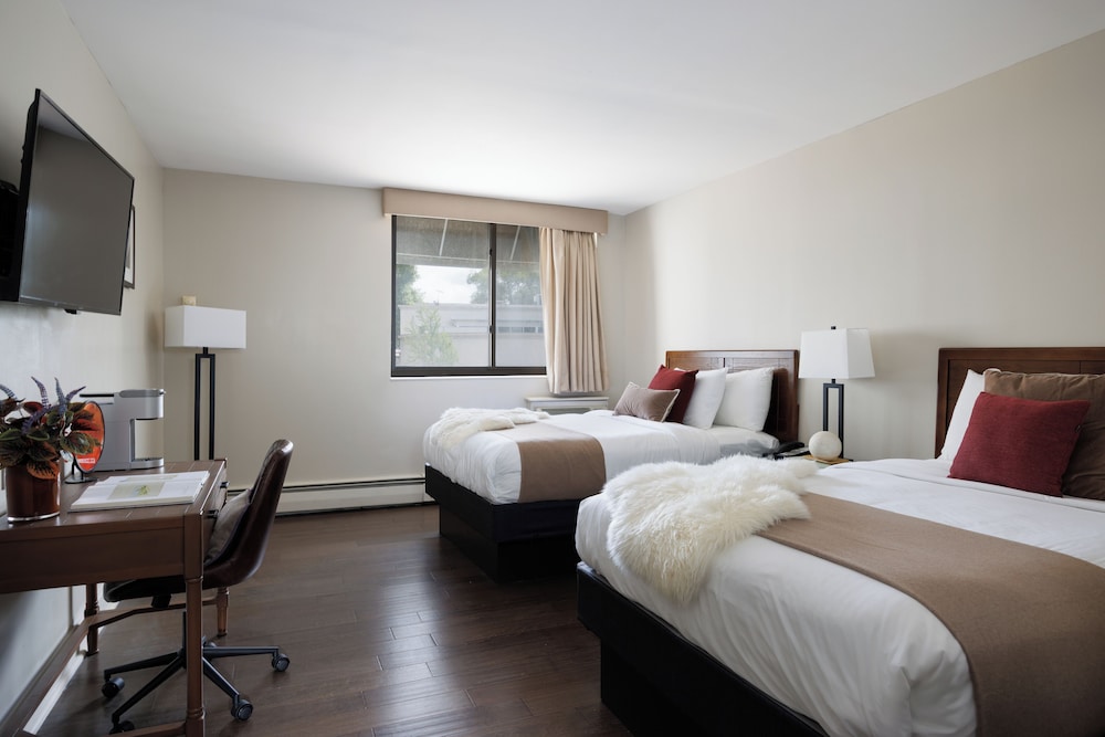 The Andrew Hotel — Hotel rooms in Great Neck, New York State