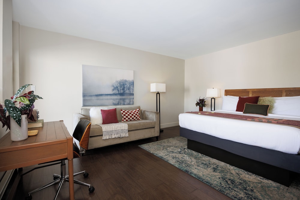 The Andrew Hotel — Hotel rooms in Great Neck, New York State