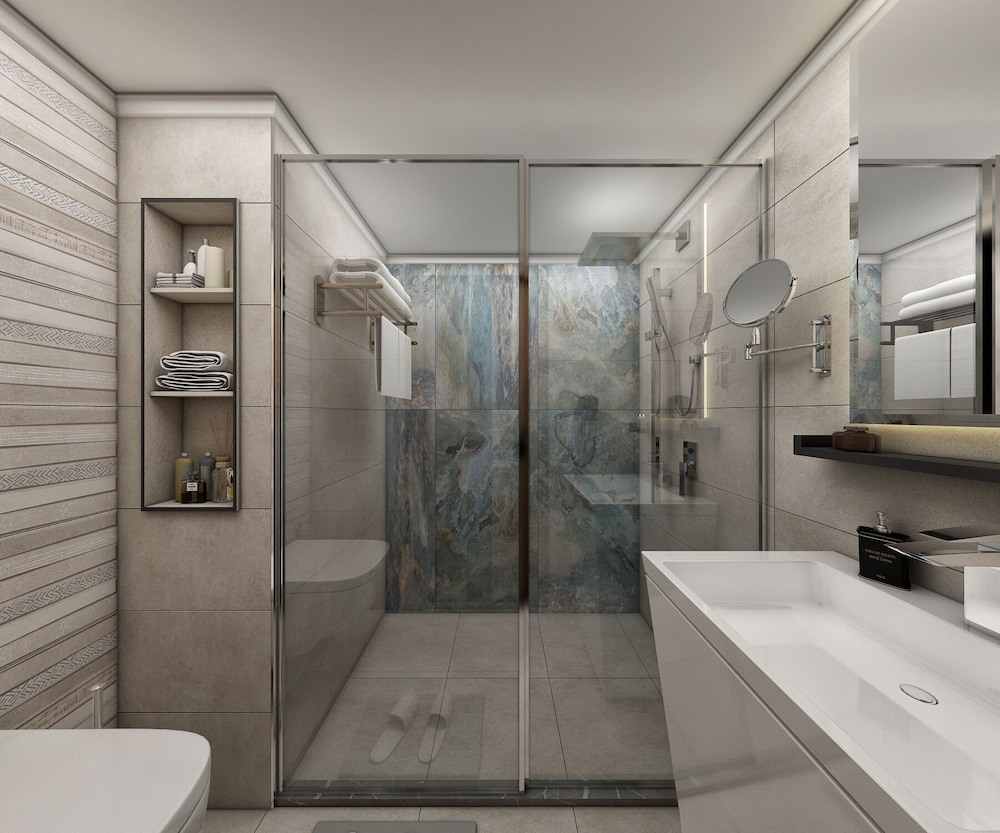 Batihan Beach Resort & Spa Ultra All Inclusive — Hotel rooms in Kuşadası, Aydin