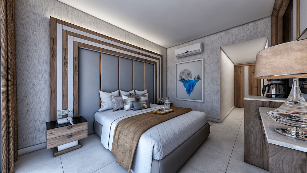 Batihan Beach Resort & Spa Ultra All Inclusive — Hotel rooms in Kuşadası, Aydin