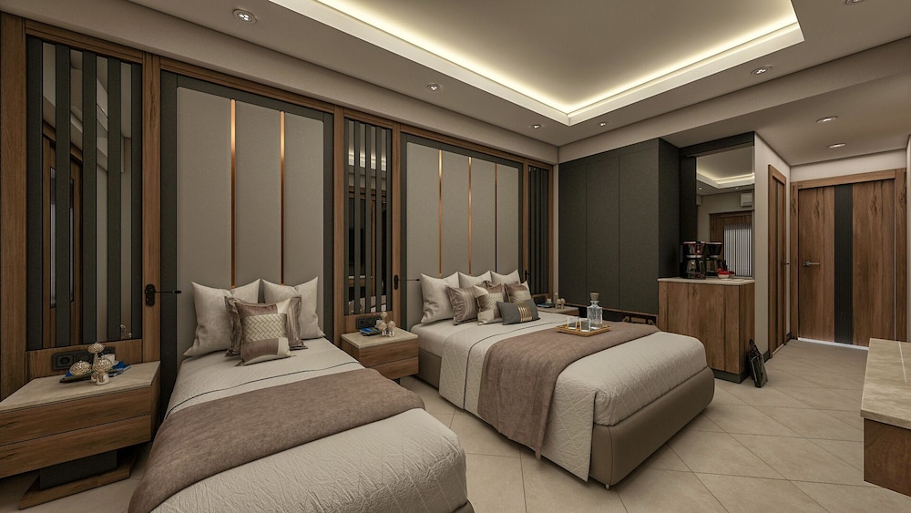 Batihan Beach Resort & Spa Ultra All Inclusive — Hotel rooms in Kuşadası, Aydin
