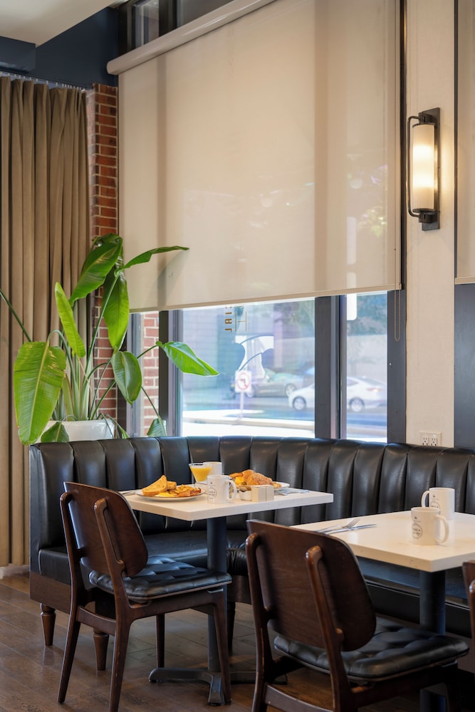 Eurostars The Boxer — Restaurant & bars in Boston, Massachusetts