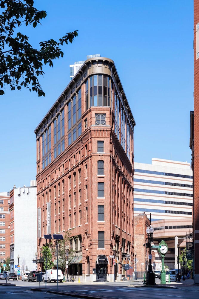 Eurostars The Boxer — Hotel building in Boston, Massachusetts