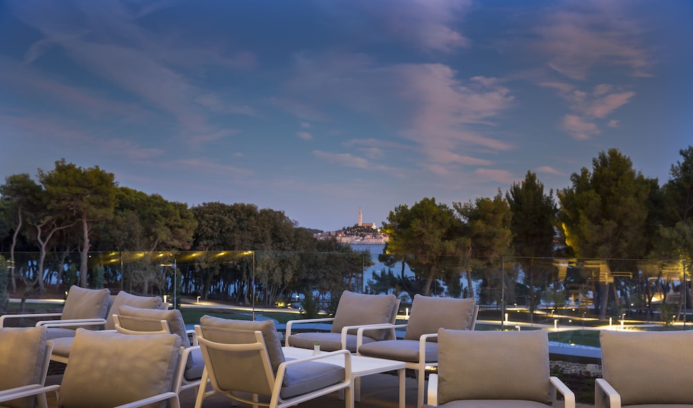 Maistra Select Family Hotel Amarin — Restaurant & bars in Rovinj, Istria