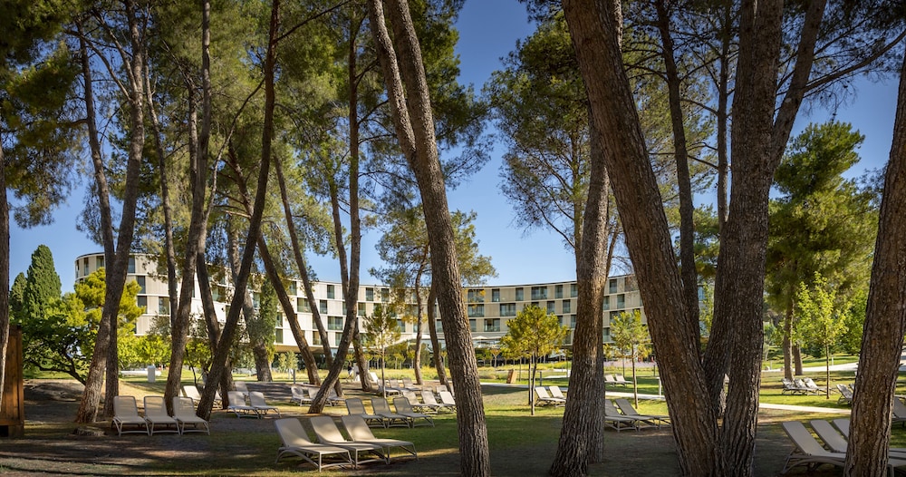 Maistra Select Family Hotel Amarin — Hotel building in Rovinj, Istria