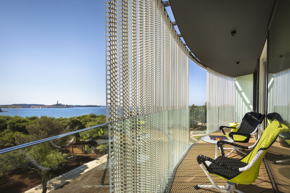 Maistra Select Family Hotel Amarin — Hotel building in Rovinj, Istria