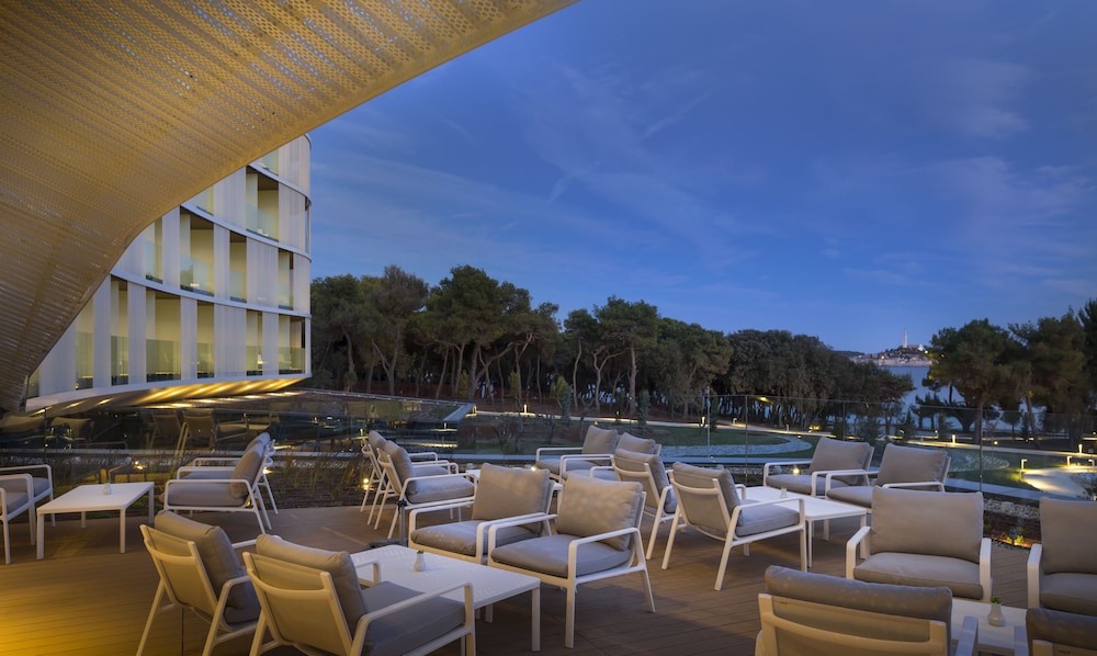 Maistra Select Family Hotel Amarin — Restaurant & bars in Rovinj, Istria