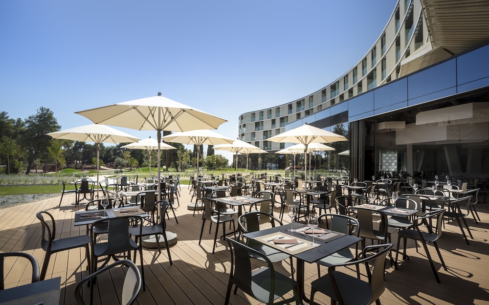 Maistra Select Family Hotel Amarin — Restaurant & bars in Rovinj, Istria