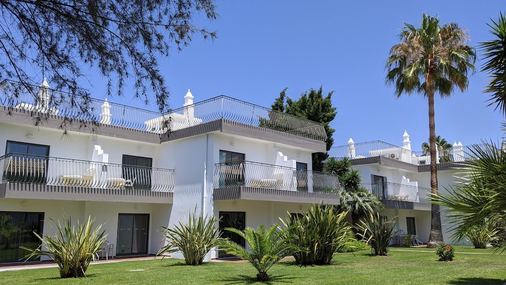 BaySide Salgados — Hotel building in Albufeira, Faro