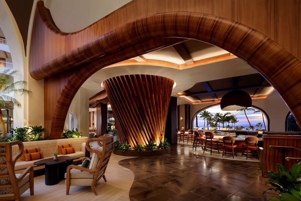 Fairmont Kea Lani Maui — Restaurant & bars in Kula, Hawaii