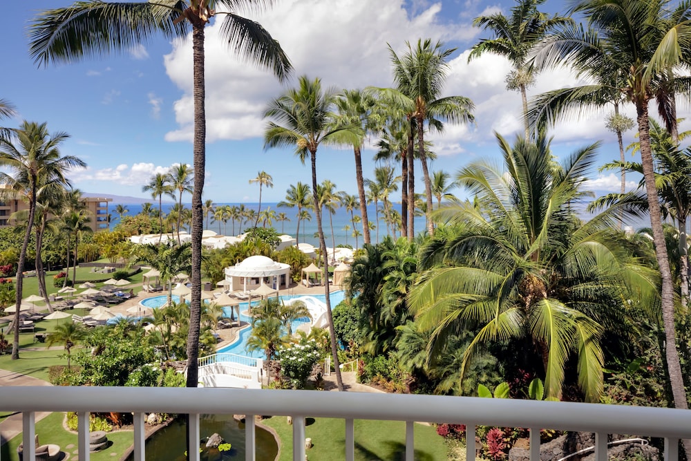 Fairmont Kea Lani Maui — Swimming pool in Kula, Hawaii