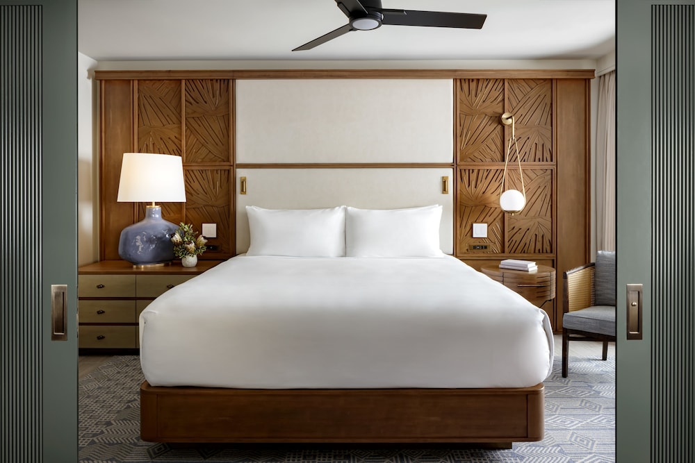 Fairmont Kea Lani Maui — Hotel rooms in Kula, Hawaii