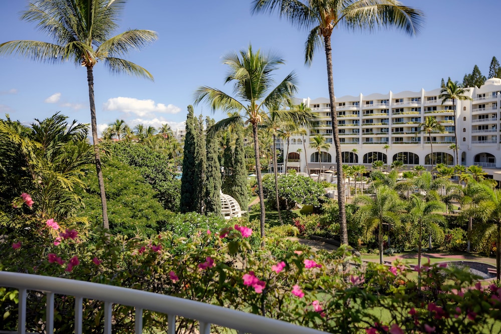 Fairmont Kea Lani Maui — Hotel building in Kula, Hawaii