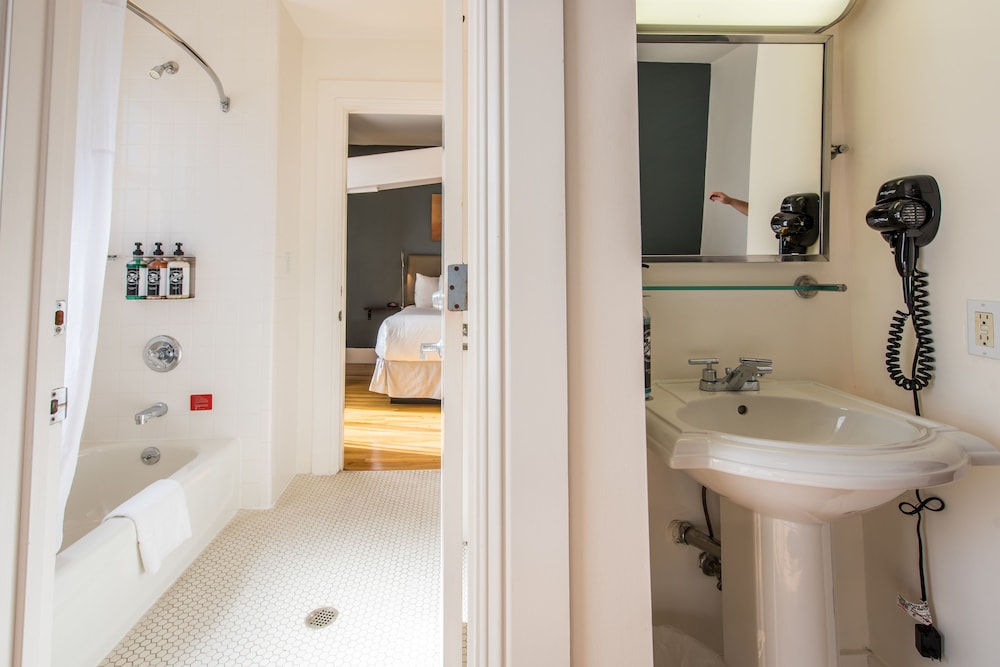 The Herbert Hotel — Hotel rooms in San Francisco, California