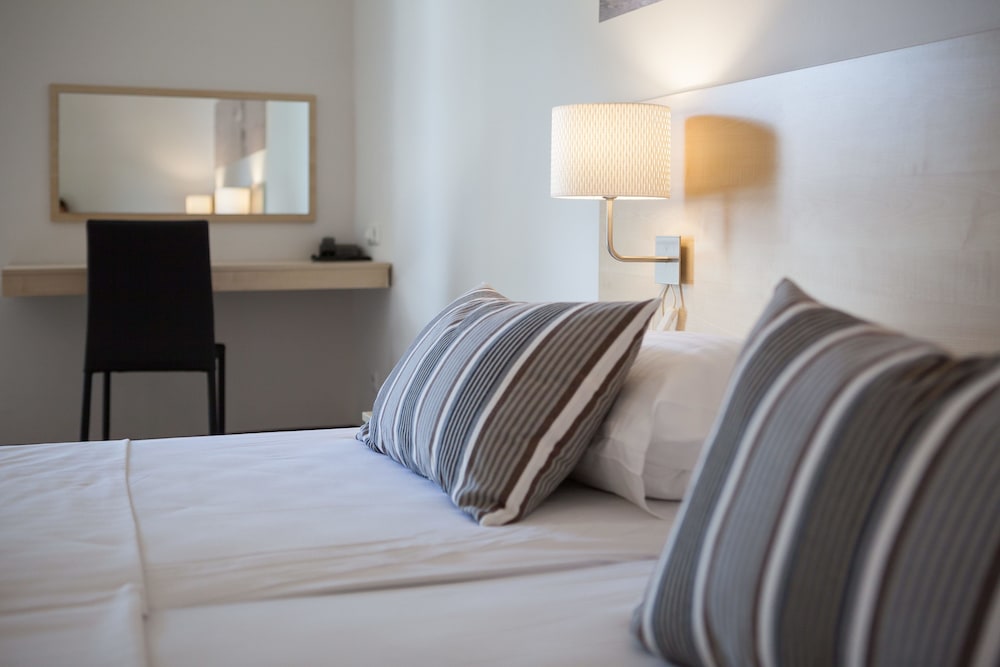 Hotel Villa Arausana & Antonina — Hotel rooms in Vodice, Šibenik-Knin