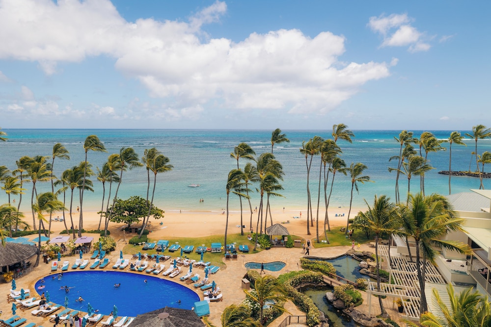 The Kahala Hotel & Resort — Beach in Honolulu, Hawaii