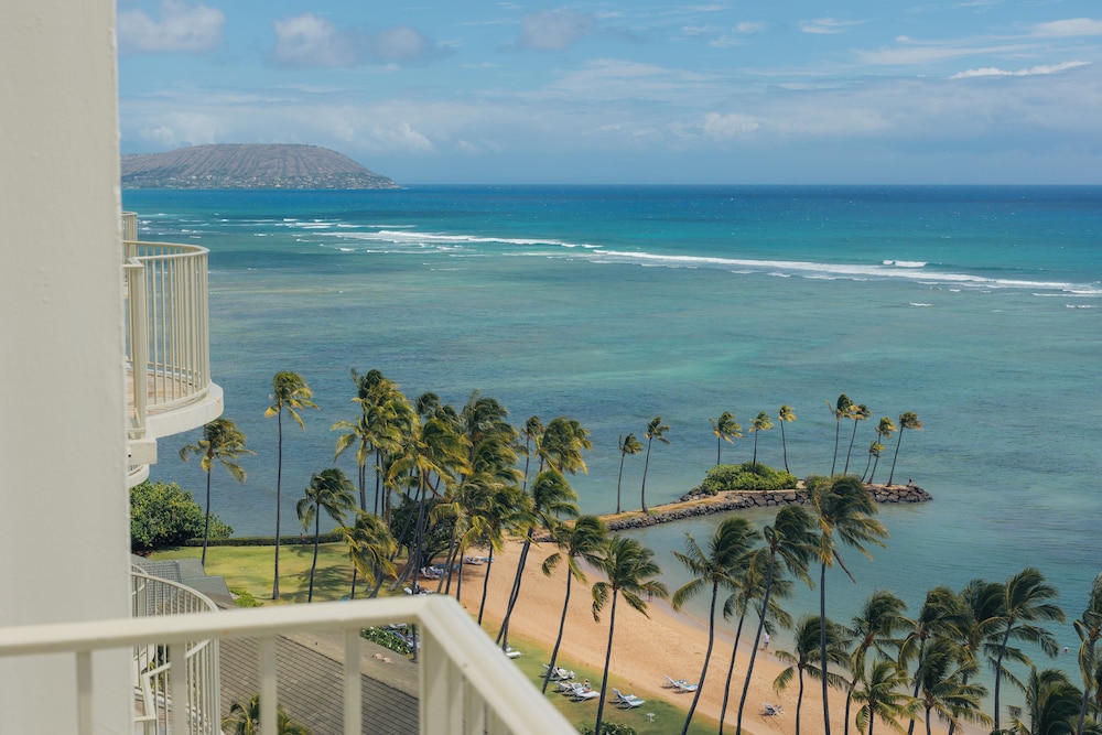 The Kahala Hotel & Resort — Attractions in the area in Honolulu, Hawaii