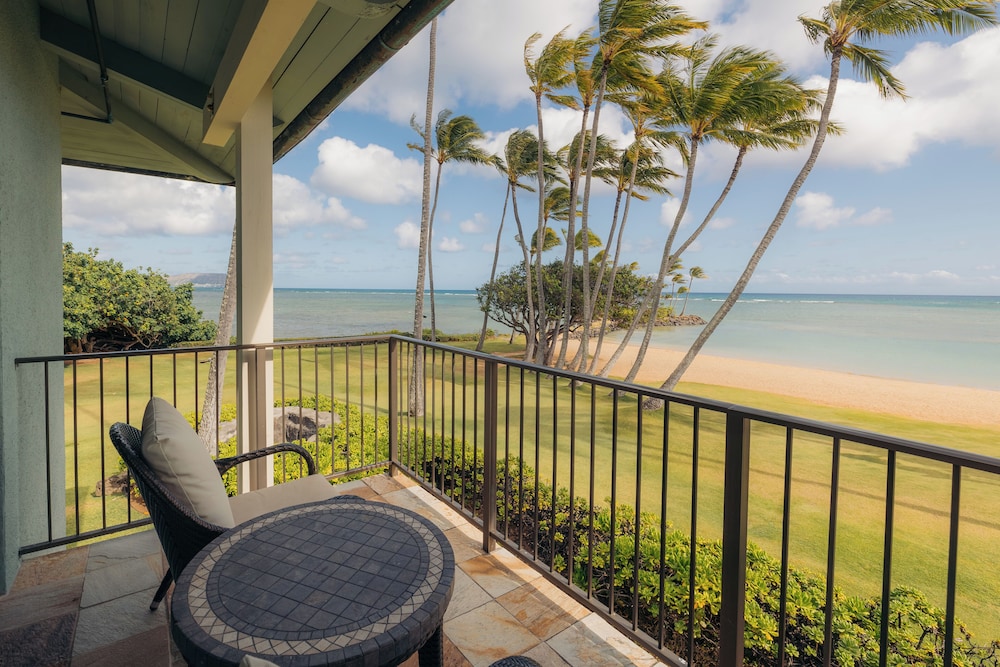The Kahala Hotel & Resort — Beach in Honolulu, Hawaii