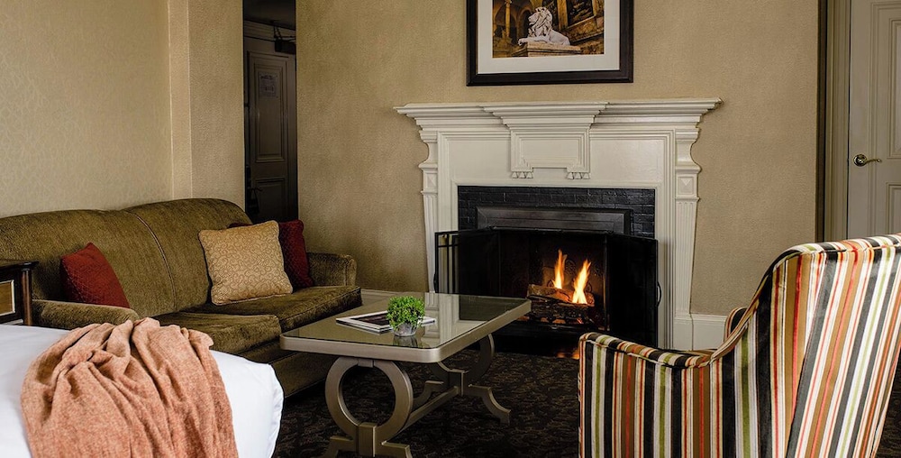 The Lenox Hotel Boston — Hotel rooms in Boston, Massachusetts
