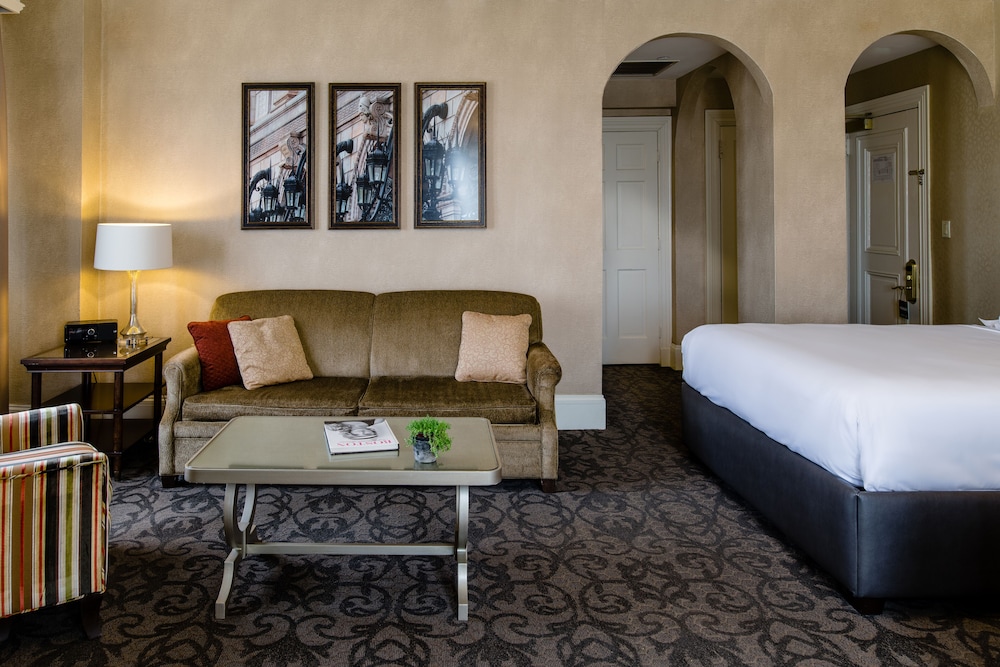 The Lenox Hotel Boston — Hotel rooms in Boston, Massachusetts