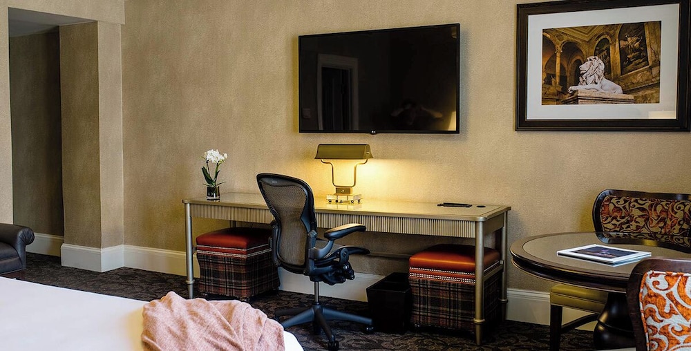 The Lenox Hotel Boston — Hotel rooms in Boston, Massachusetts