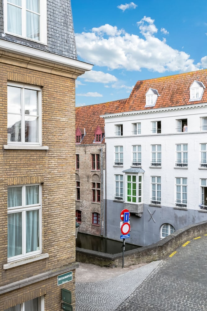 Bryghia Hotel — Hotel building in Bruges, Flanders