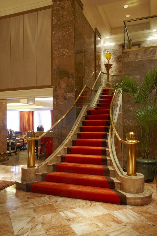 The Michelangelo New York — Hotel building in New York City, New York State