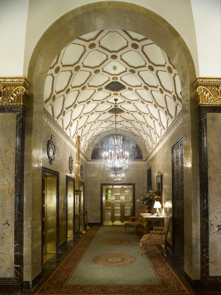 The Sherry Netherland — Hotel building in New York City, New York State