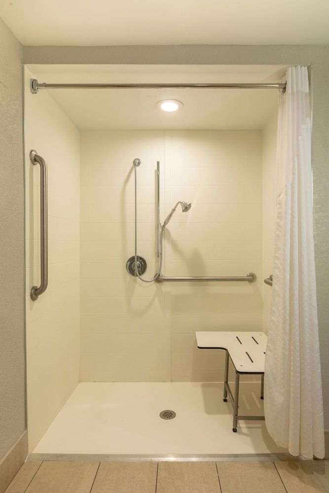 Holiday Inn Express New Orleans Downtown by IHG — Hotel rooms in New Orleans, Louisiana