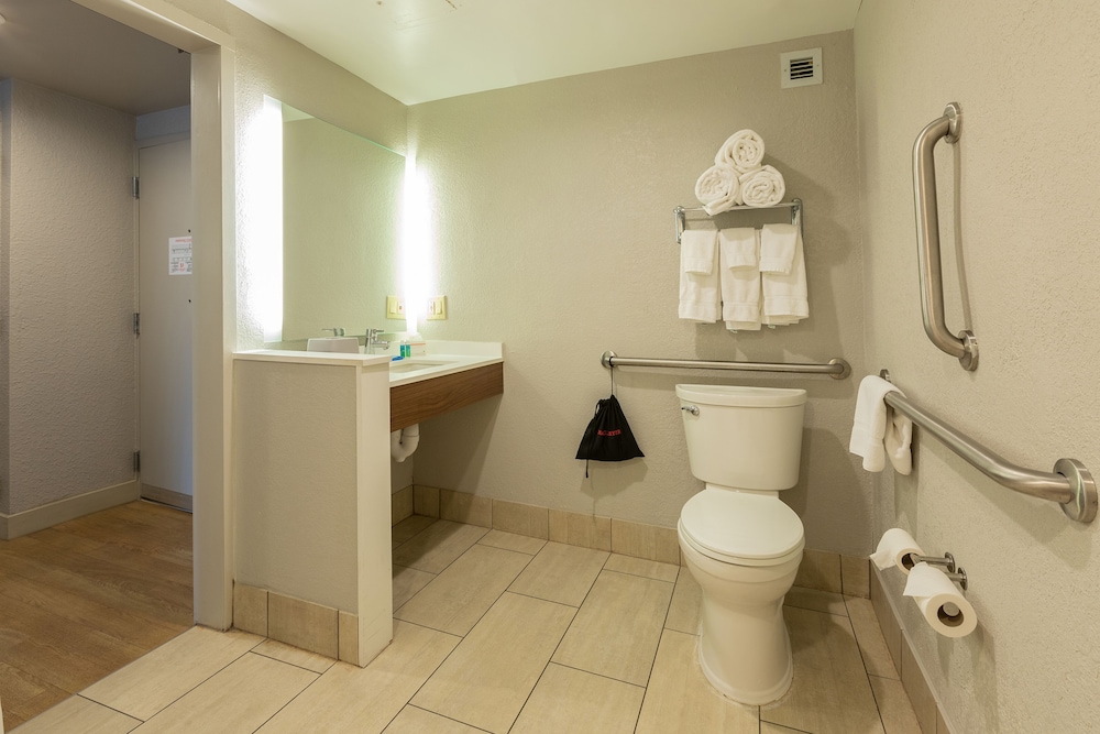 Holiday Inn Express New Orleans Downtown by IHG — Hotel rooms in New Orleans, Louisiana