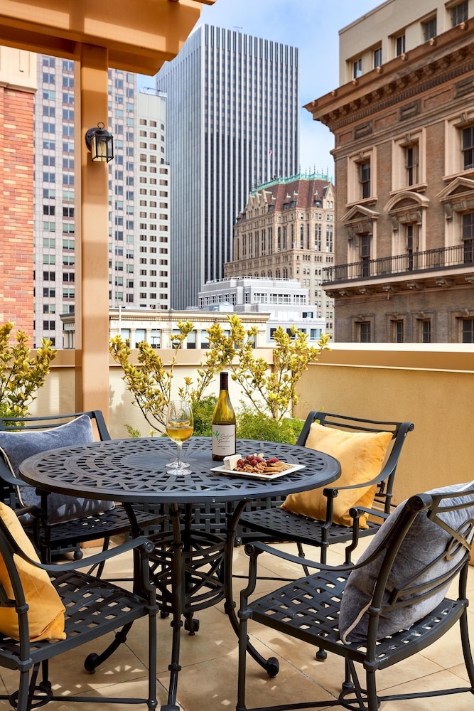 Orchard Garden Hotel — Hotel building in San Francisco, California