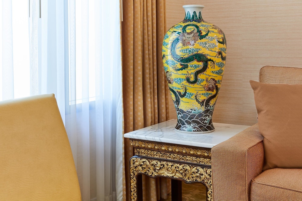 Orchard Garden Hotel — Hotel rooms in San Francisco, California