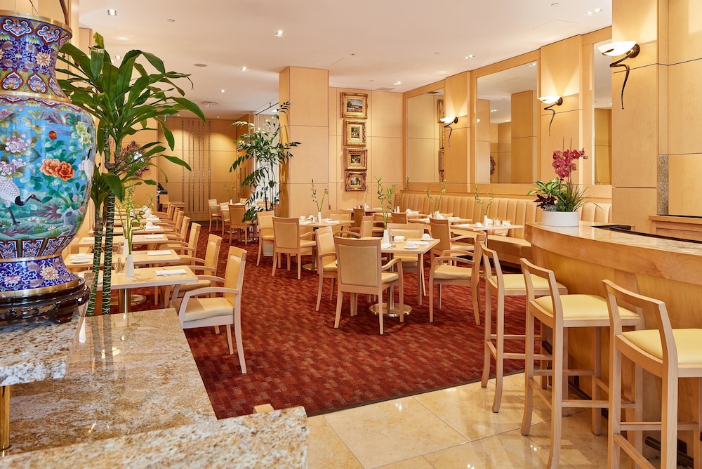 Orchard Garden Hotel — Restaurant & bars in San Francisco, California