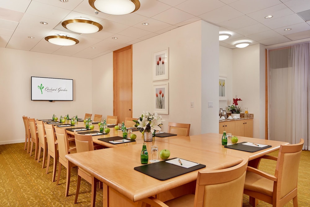 Orchard Garden Hotel — Restaurant & bars in San Francisco, California
