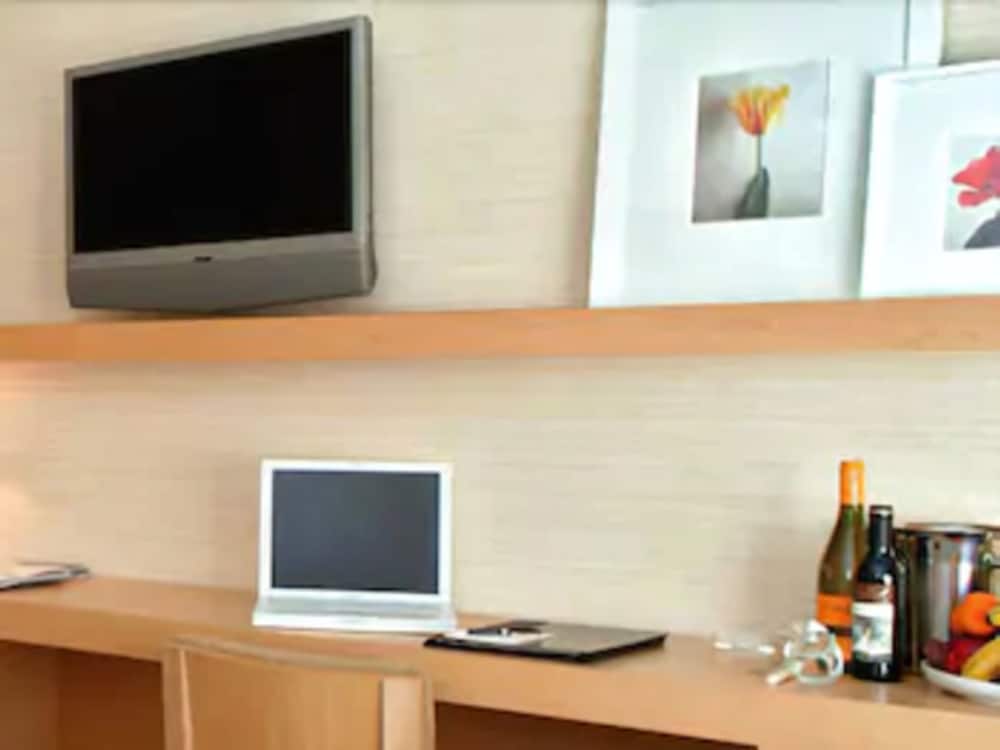 Orchard Garden Hotel — Hotel rooms in San Francisco, California