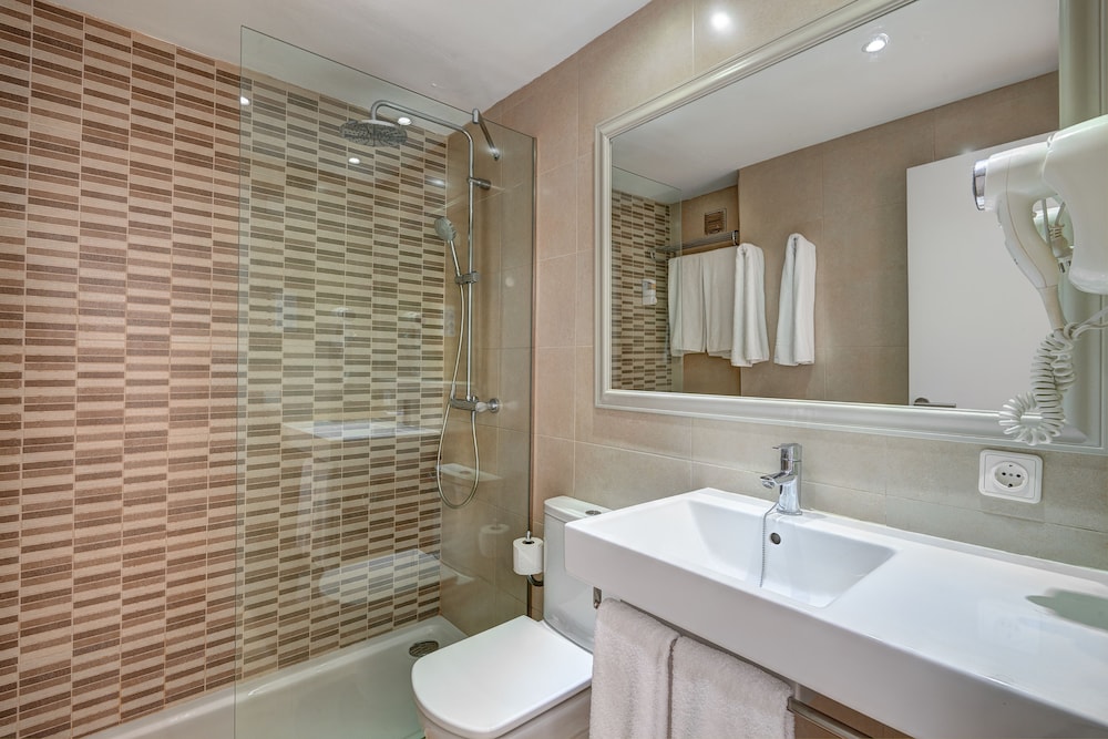 Hotel Cala d'or Playa — Hotel rooms in Cala d´Or, Balearic Islands