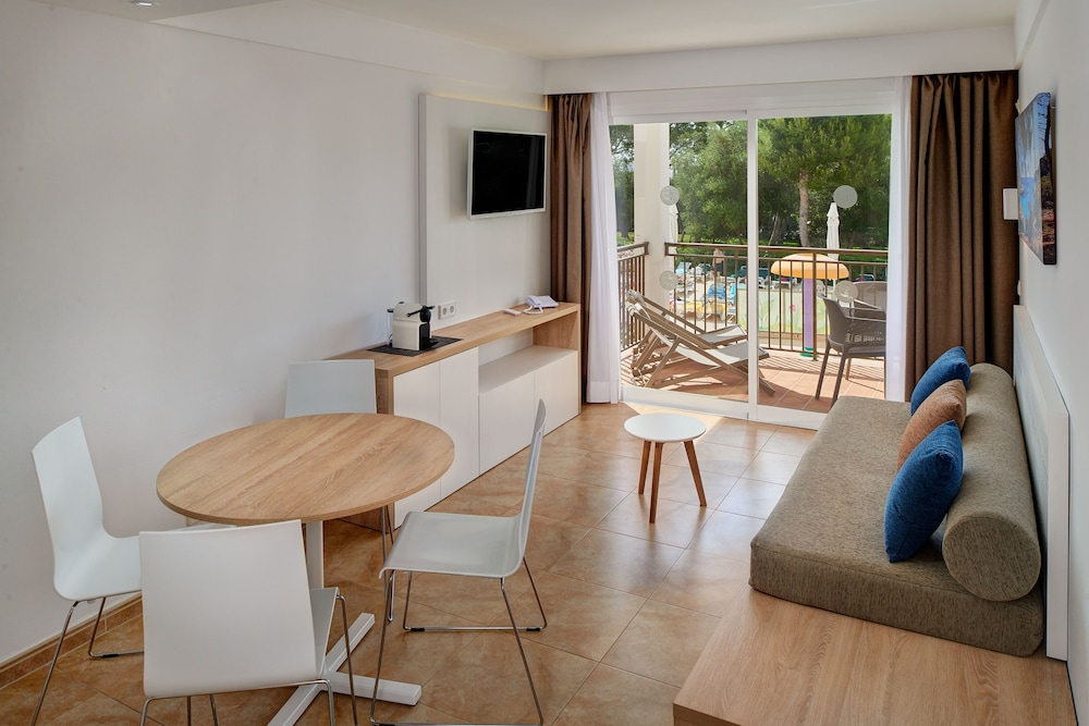 Hotel Cala d'or Playa — Hotel rooms in Cala d´Or, Balearic Islands