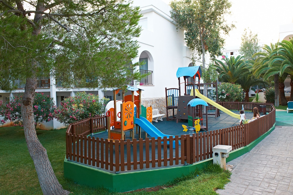 Hotel Cala d'or Playa — Attractions for children in Cala d´Or, Balearic Islands