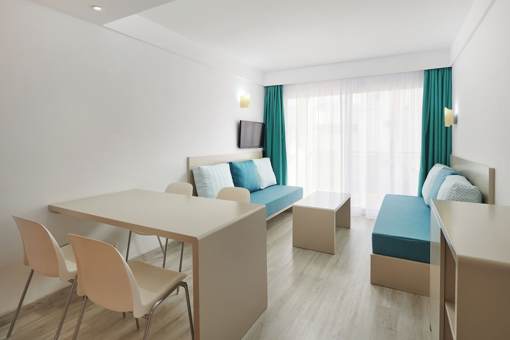Hotel Cala d'or Playa — Hotel rooms in Cala d´Or, Balearic Islands