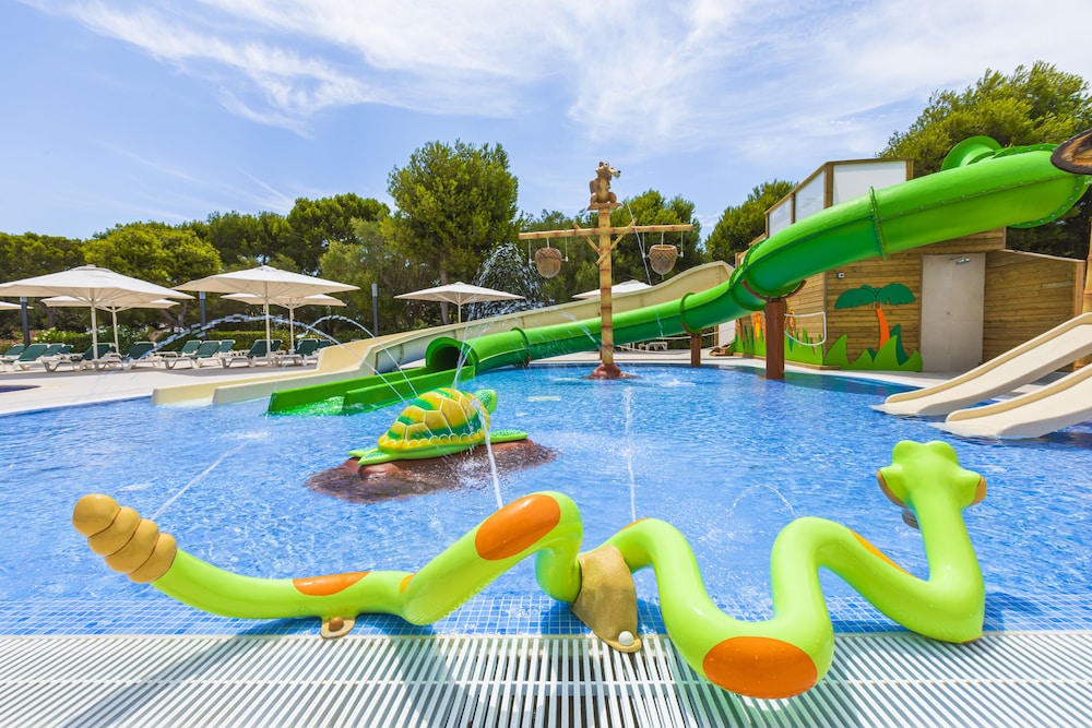 Hotel Cala d'or Playa — Swimming pool in Cala d´Or, Balearic Islands