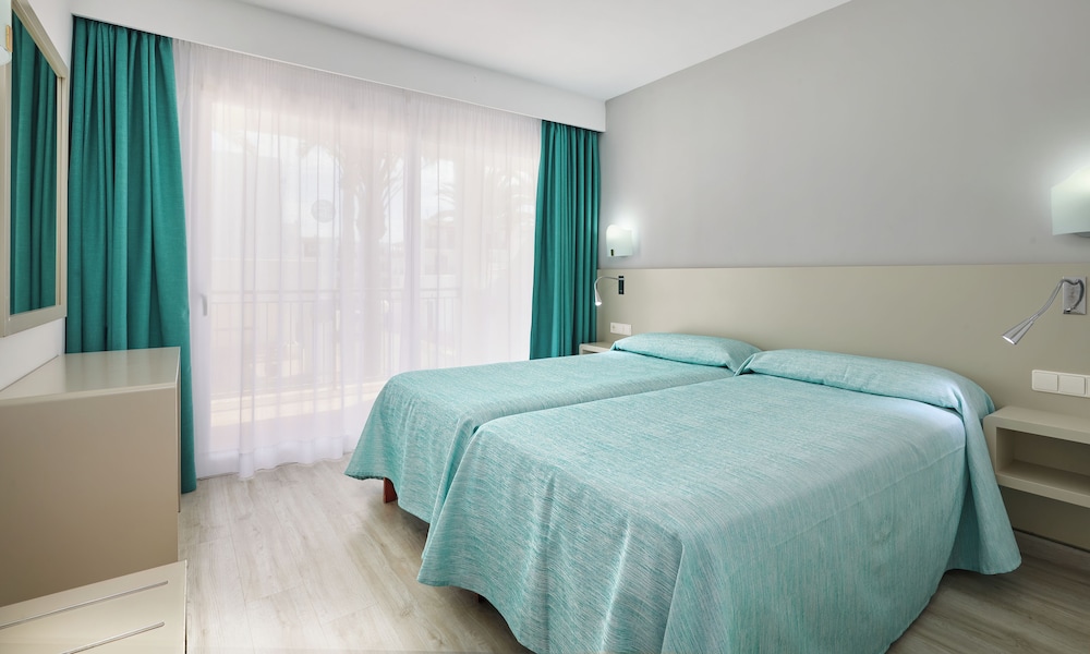 Hotel Cala d'or Playa — Hotel rooms in Cala d´Or, Balearic Islands