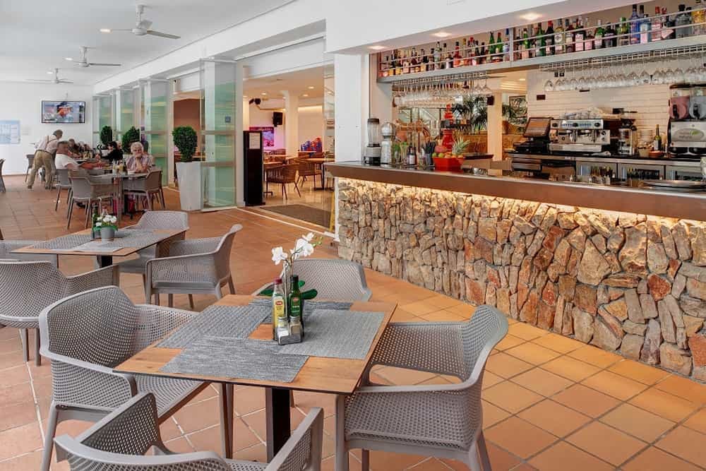 Hotel Cala d'or Playa — Restaurant & bars in Cala d´Or, Balearic Islands