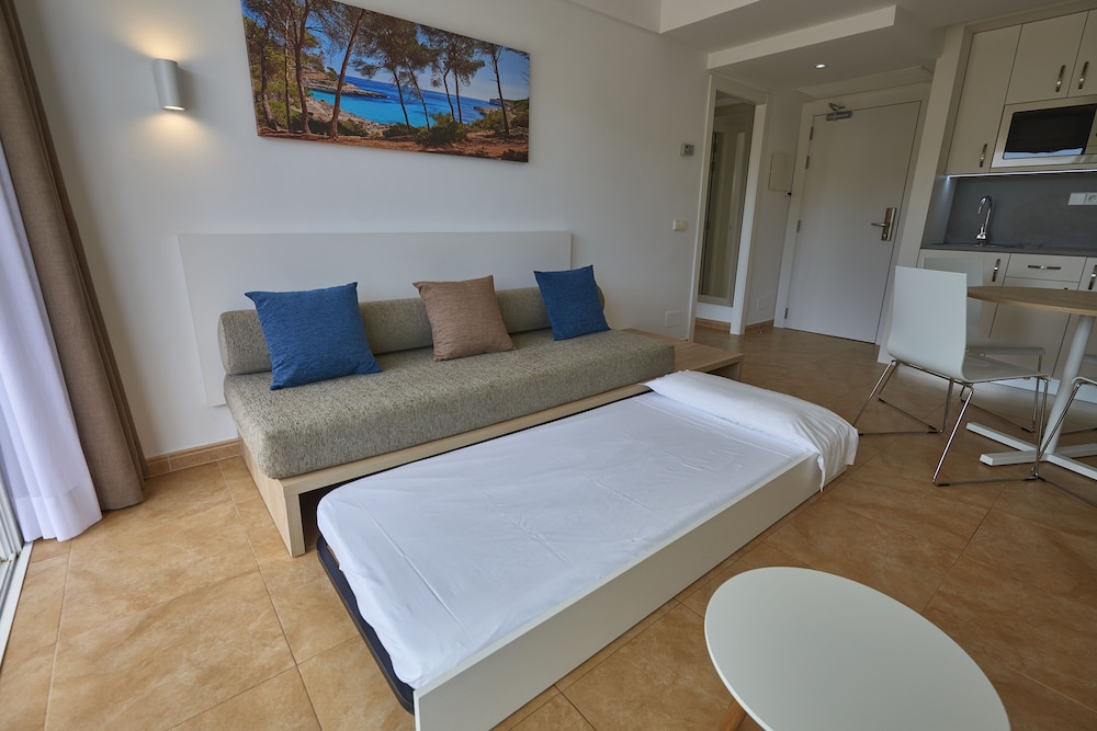 Hotel Cala d'or Playa — Hotel rooms in Cala d´Or, Balearic Islands