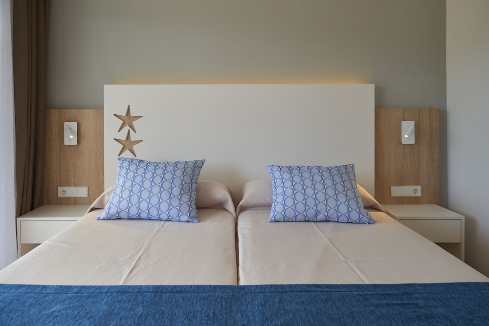 Hotel Cala d'or Playa — Hotel rooms in Cala d´Or, Balearic Islands