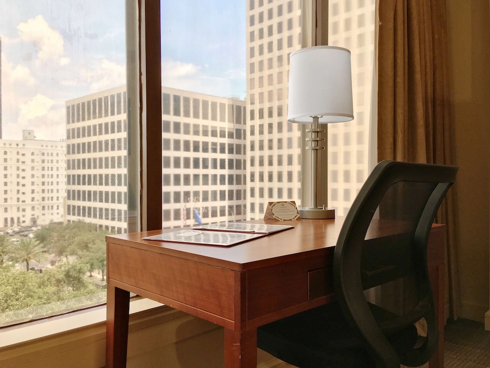 Blake Hotel New Orleans — Hotel rooms in New Orleans, Louisiana