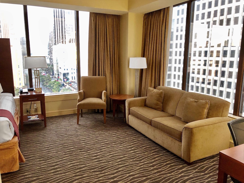 Blake Hotel New Orleans — Hotel rooms in New Orleans, Louisiana