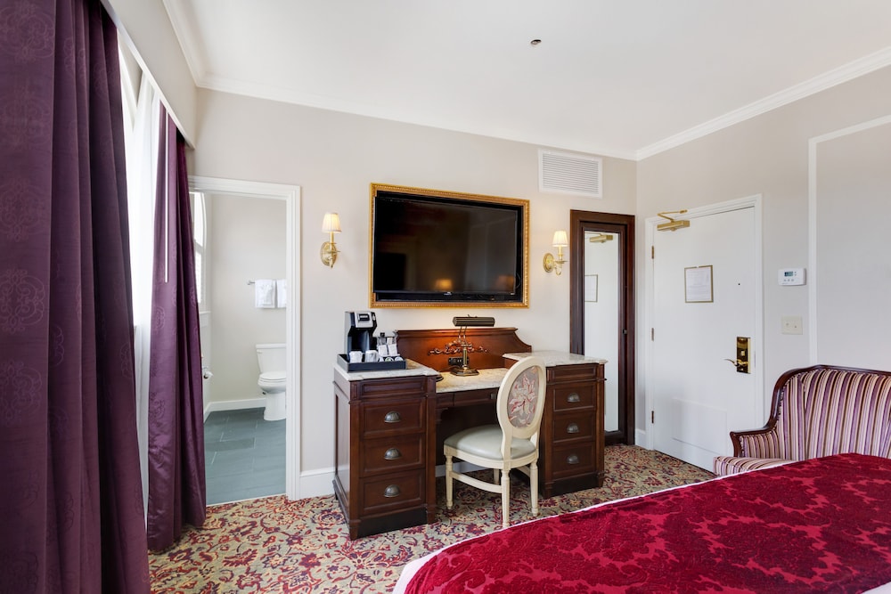 Prince Conti Hotel — Hotel rooms in New Orleans, Louisiana